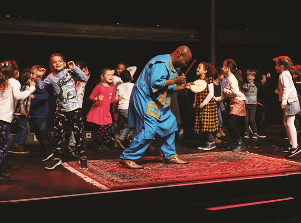 Anansi in de Vertelkast