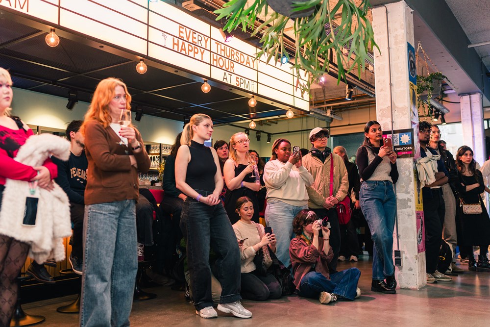 Foto van een open stage bij The Hague Creators
